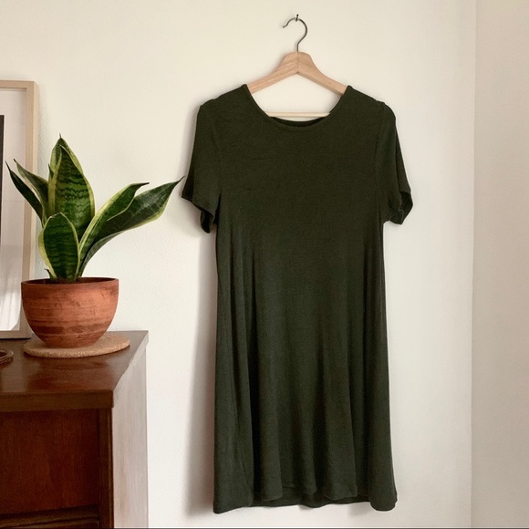 Madewell Ribbed Swingy Tee Dress in Forest Green - Picture 1 of 5